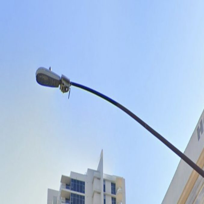 Smarta gatuljus i San Diego, USA har utlöst en diskussion om övervakning